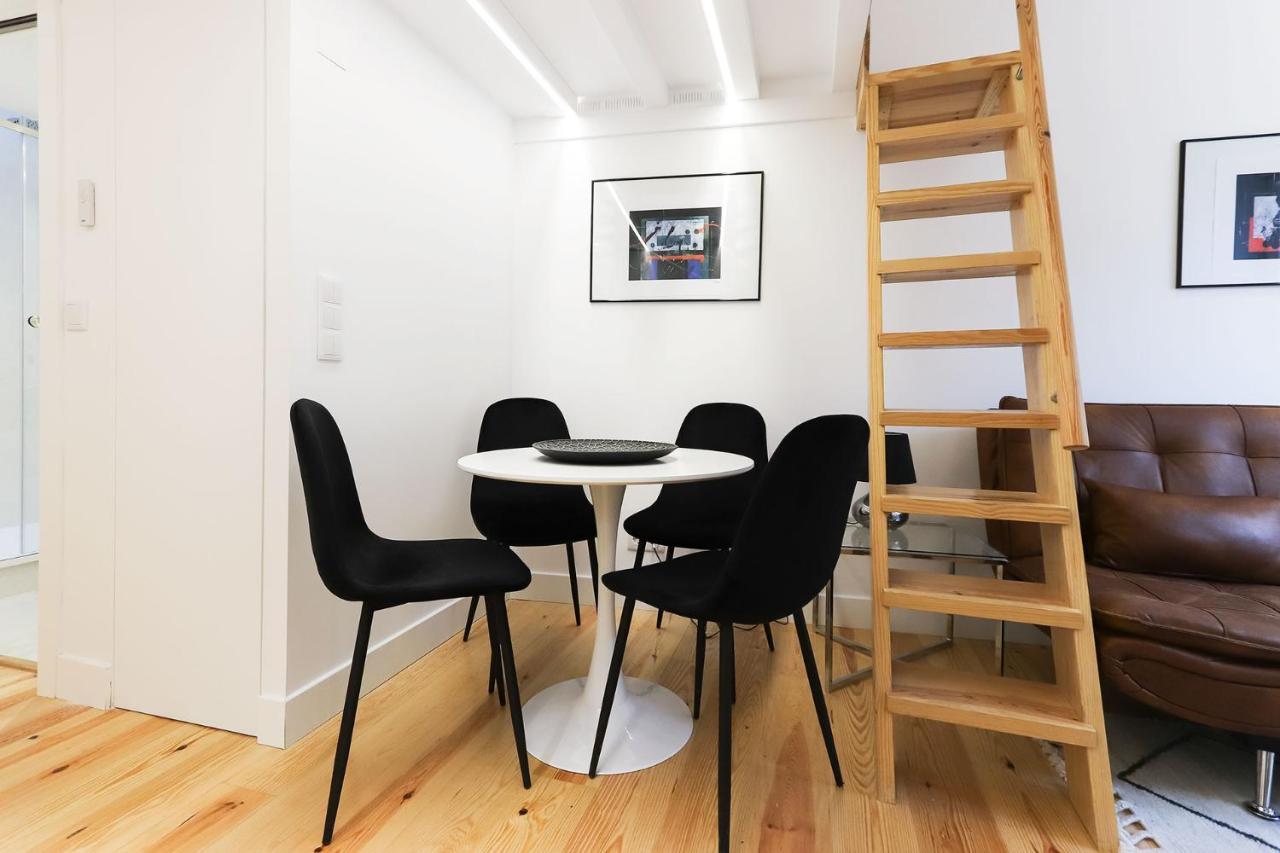 Charming Santos By Homing Apartment Lisbon Exterior photo